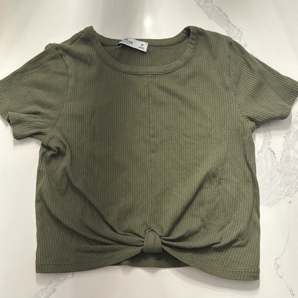 Hollister Tops - Olive green hollister tie up cotton t-shirt